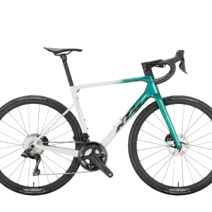 KTM Revelator Alto Master 2026 White+Jungle, bicicleta de carretera de carbono con Shimano Ultegra Di2