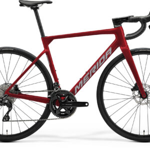 MERIDA SCULTURA 4000 2027 en color PASSION RED, vista lateral completa