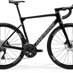 MERIDA SCULTURA 5000 2026 en color METALLIC BLACK, vista lateral de la bicicleta completa