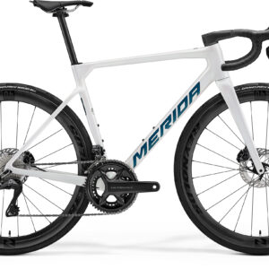 MERIDA SCULTURA 8000 2027 en color PEARL WHITE, vista lateral completa