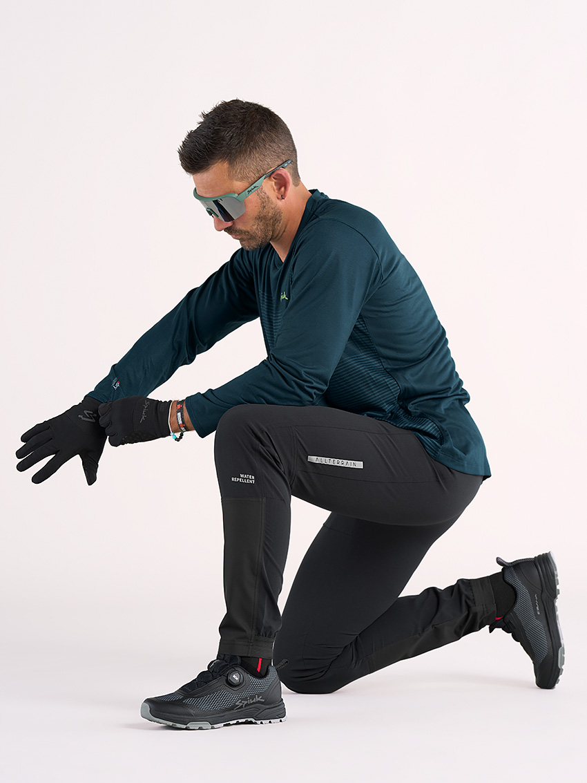 Pantalón ALL TERRAIN DWR NEGRO